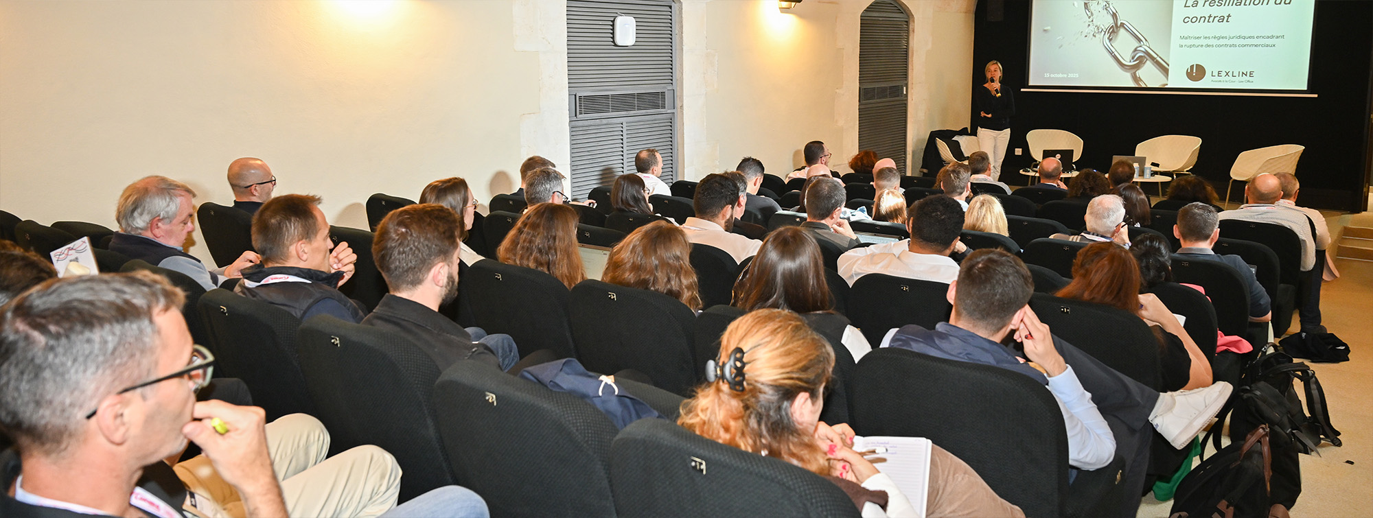 Invites assistant à une conference sur la logistique