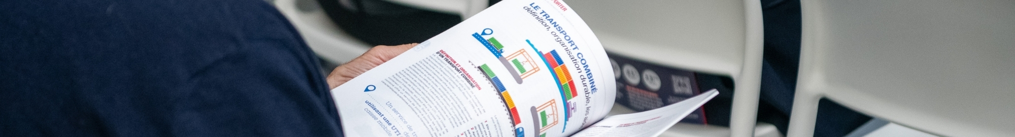 Bannière montrant un guide explicatif sur le marché du transport et de la logistique